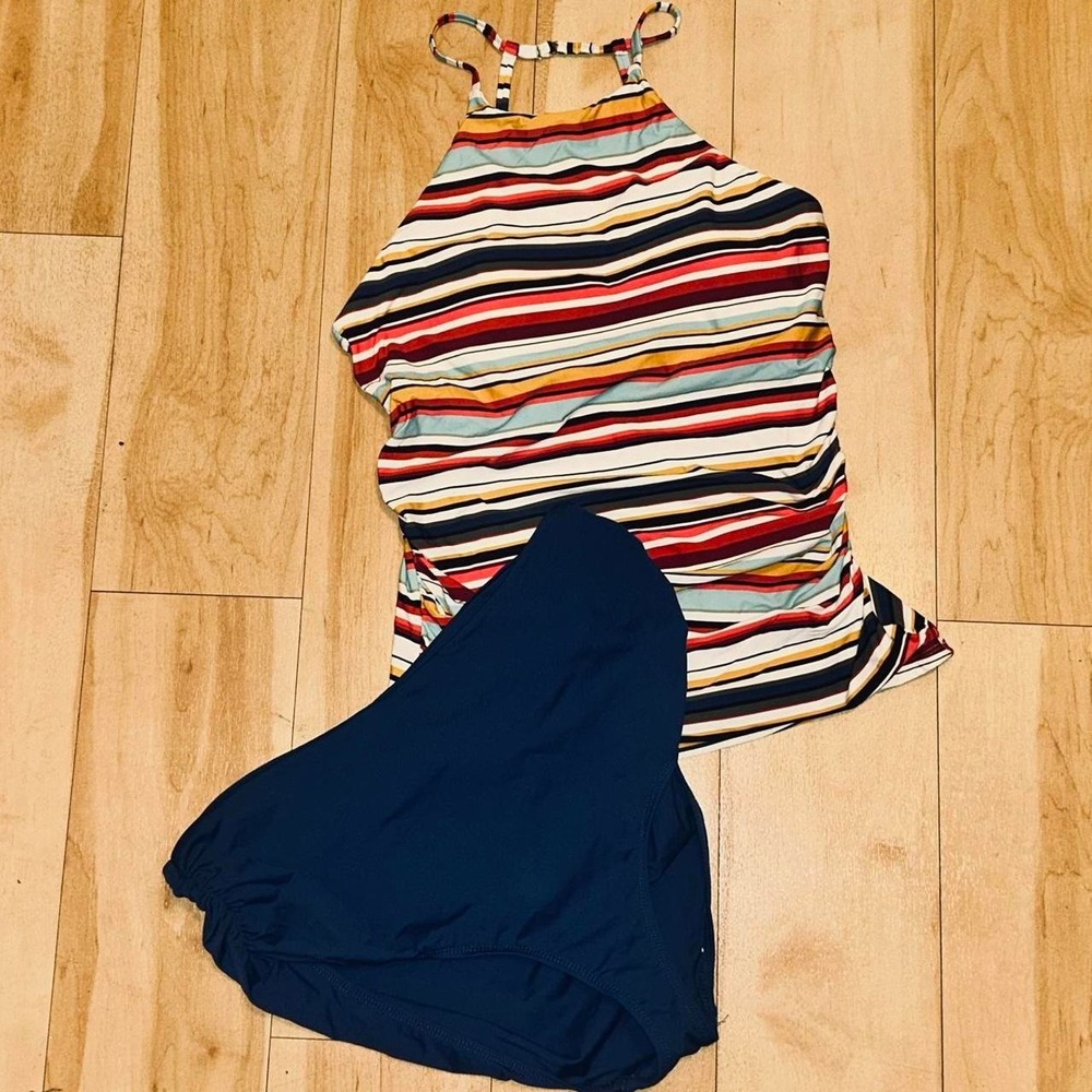 Anne Cole multicoloured striped tankini swimsuit. Top with built-in bra. Size XL